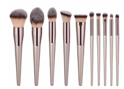 Makeup brushes